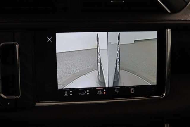 2023 GMC YUKON - Image 31