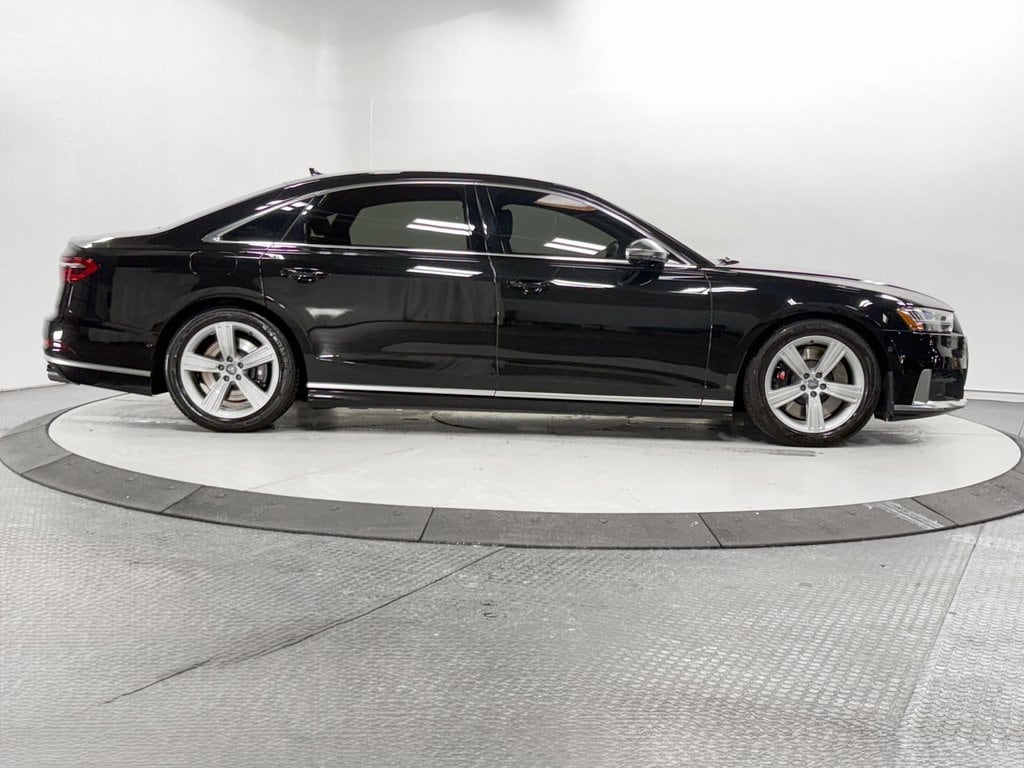 2021 AUDI S8 - Image 35