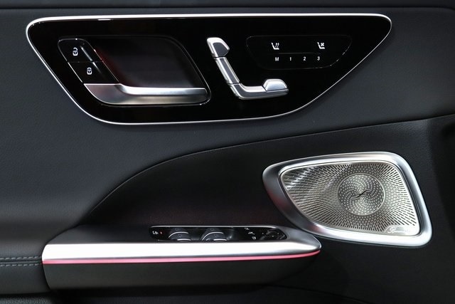 2025 MERCEDES-BENZ C-CLASS - Image 3