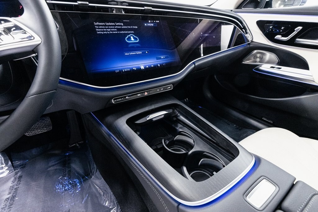 2025 MERCEDES-BENZ E-CLASS - Image 16