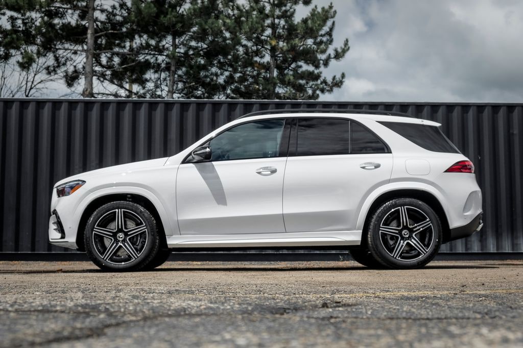 New 2026 Mercedes-Benz GLE 450e 4MATIC SUV
