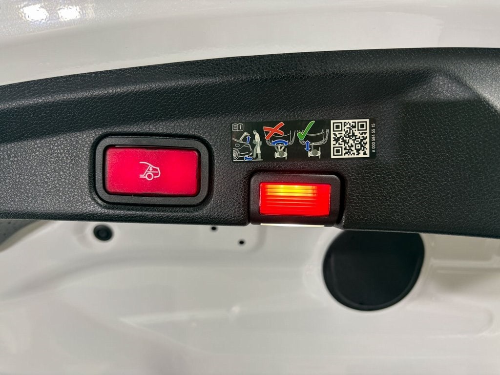 2023 MERCEDES-BENZ E-CLASS - Image 33