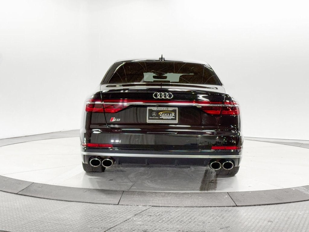 2021 AUDI S8 - Image 31