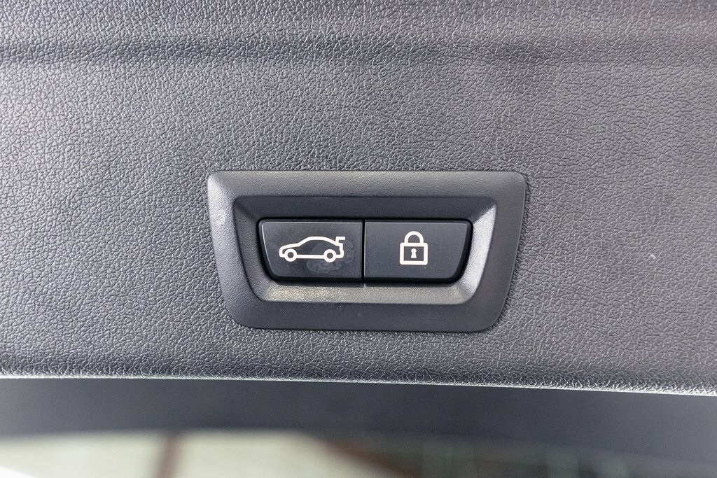 2021 BMW X6 - Image 29