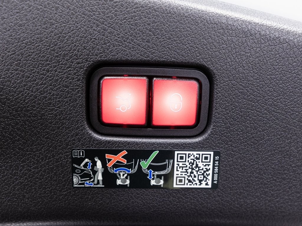 2025 MERCEDES-BENZ CLE - Image 32