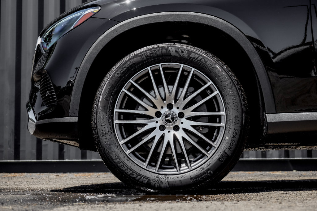 New 2026 Mercedes-Benz GLC 300 4MATIC SUV