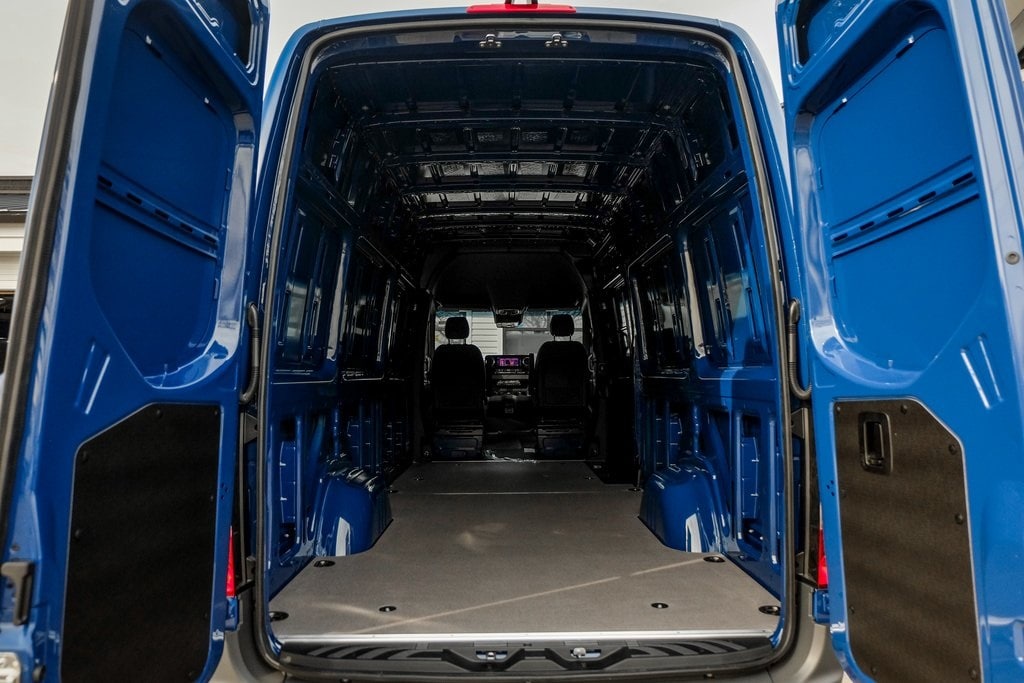 2025 MERCEDES-BENZ SPRINTER - Image 12
