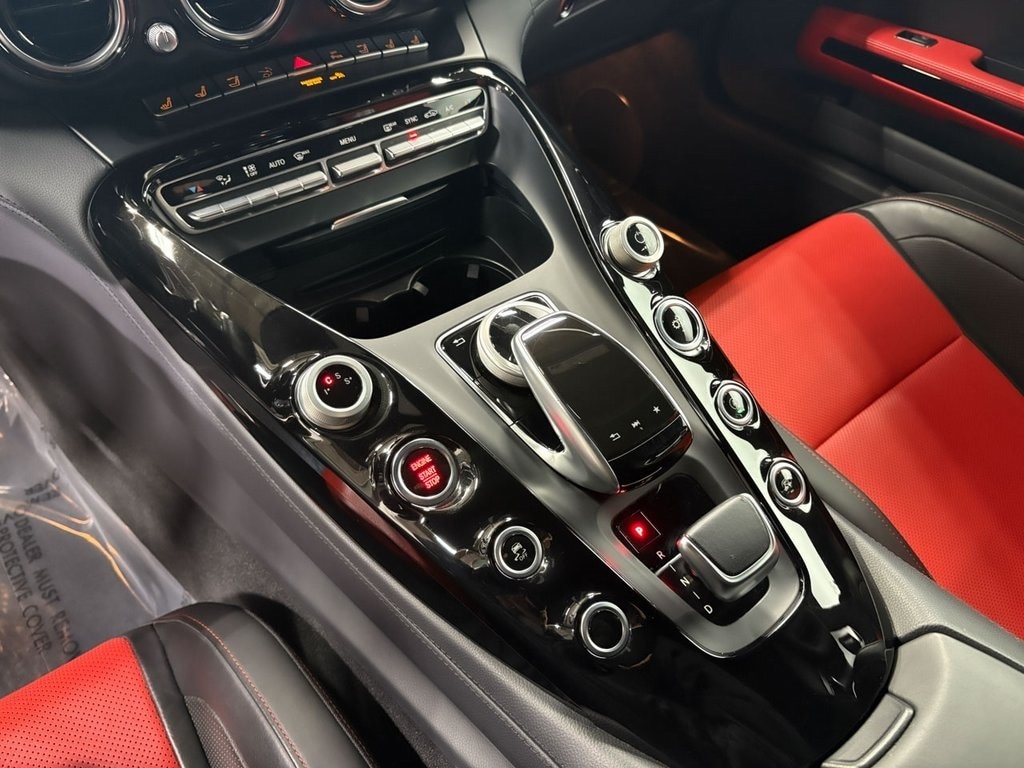 2019 MERCEDES-BENZ AMG GT - Image 17