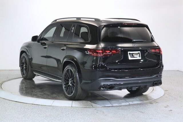 2025 Mercedes Benz GLS AMG 63 photo 2