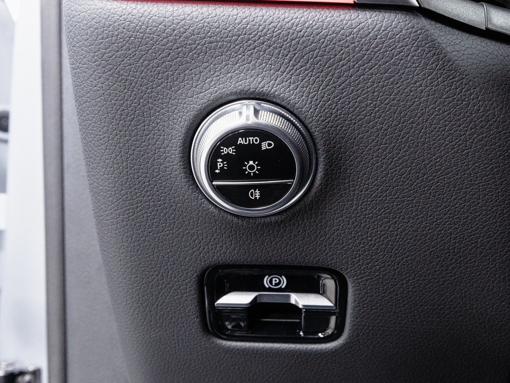 2025 MERCEDES-BENZ GLC-CLASS - Image 10