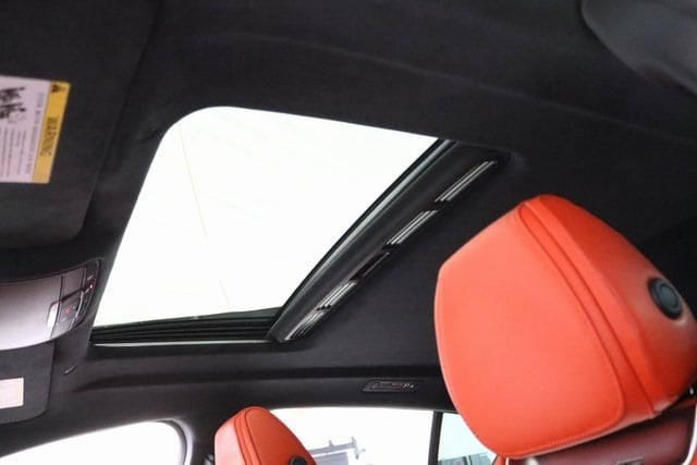 2023 MERCEDES-BENZ AMG GT - Image 9