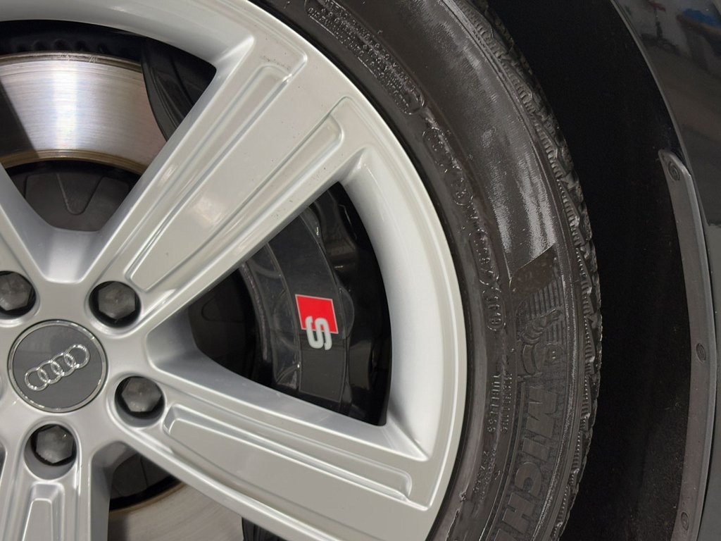 2021 AUDI S8 - Image 38