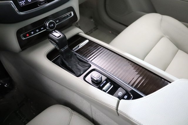 2016 VOLVO XC90 - Image 26