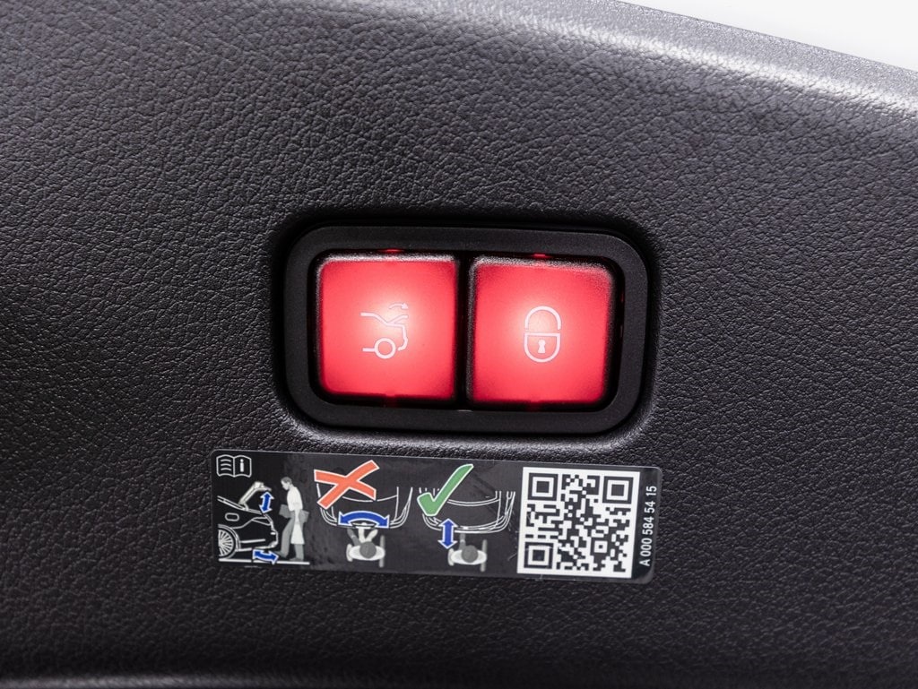 2025 MERCEDES-BENZ CLE - Image 32