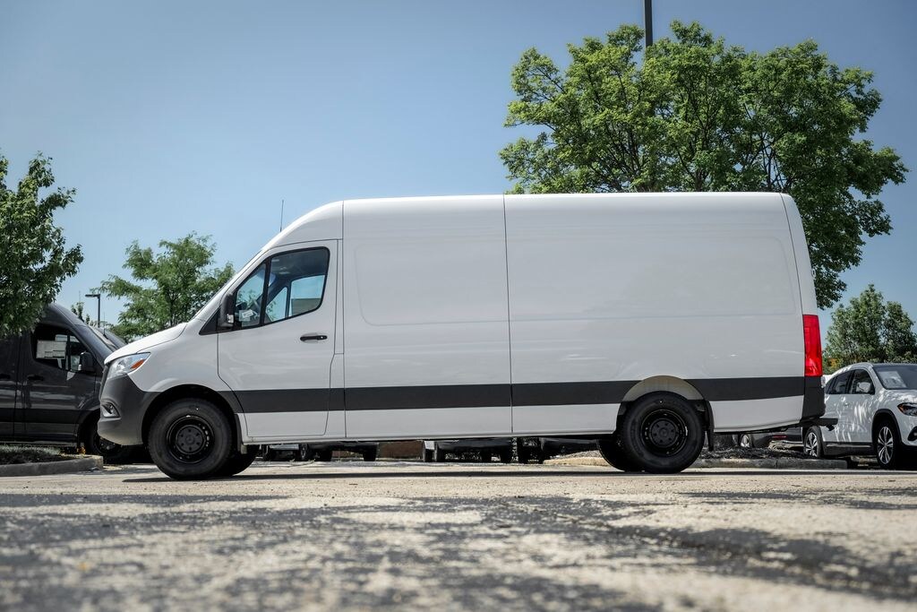New 2026 Mercedes-Benz Sprinter 2500 High Roof 4-Cyl Diesel
