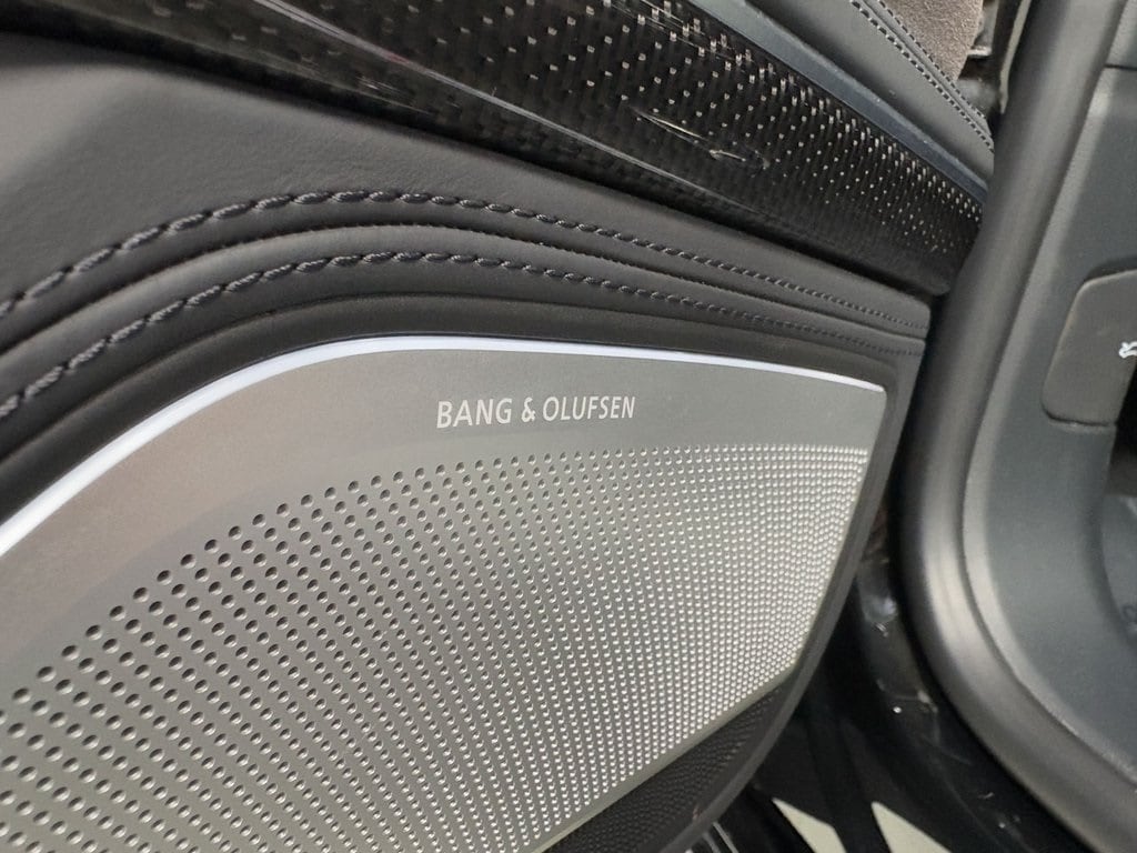 2021 AUDI S8 - Image 7