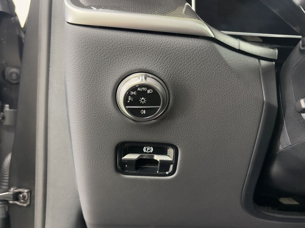 2025 MERCEDES-BENZ GLC-CLASS - Image 11