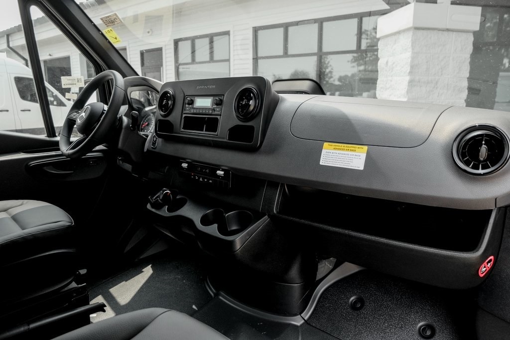 2025 MERCEDES-BENZ SPRINTER - Image 19