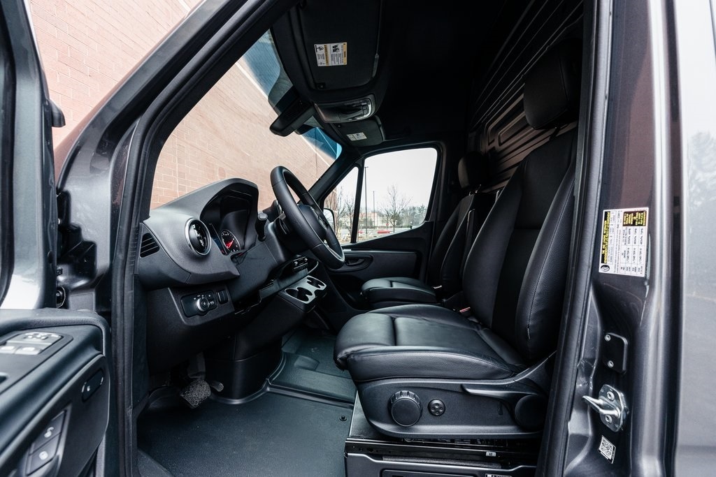 2025 MERCEDES-BENZ SPRINTER - Image 8