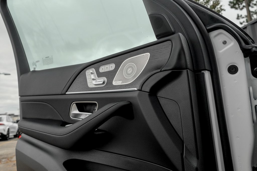 2026 MERCEDES-BENZ GLS-CLASS - Image 12