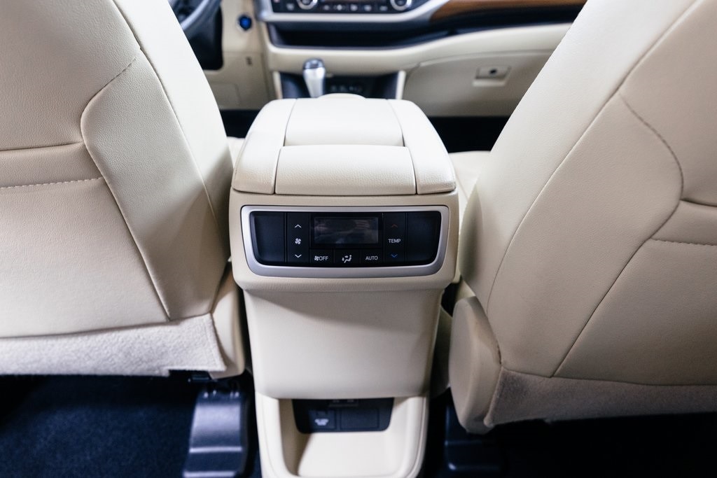 2018 TOYOTA HIGHLANDER - Image 23