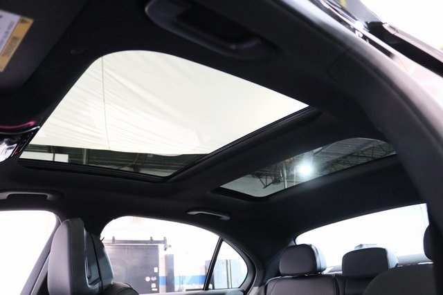 2025 MERCEDES-BENZ C-CLASS - Image 11