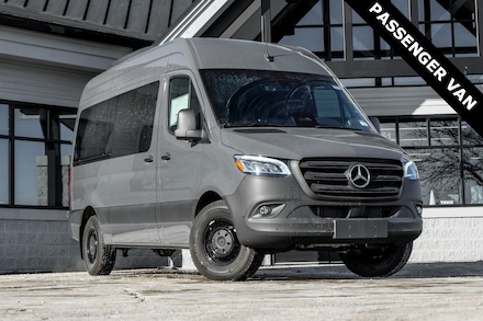 2025 Mercedes-Benz Sprinter 2500 Passenger 144 WB Minivan/Van