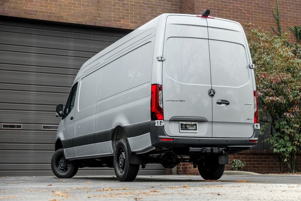 New 2025 Mercedes-Benz Sprinter 2500 High Roof 4-Cyl Diesel HO Van Cargo Van