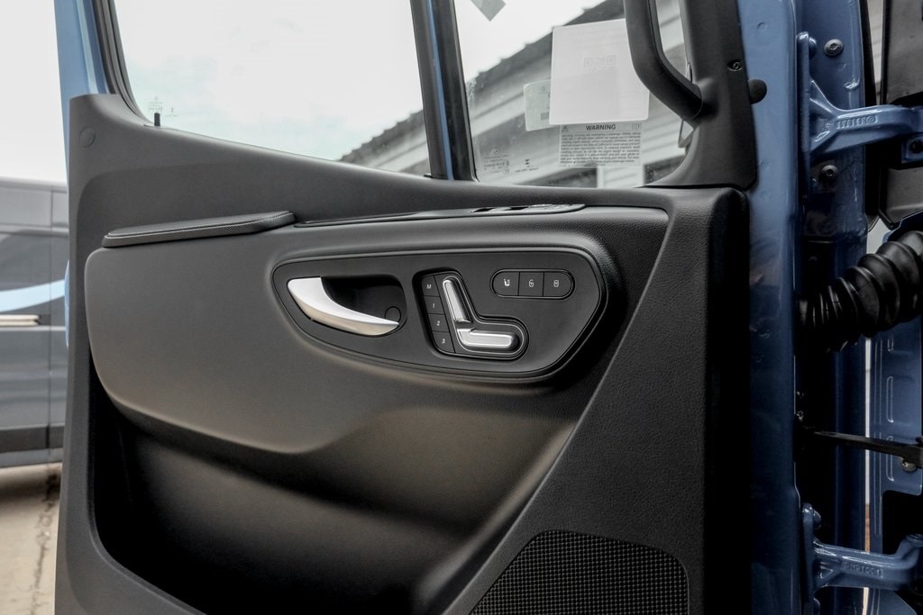 2025 MERCEDES-BENZ SPRINTER - Image 13