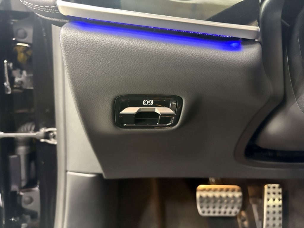 2025 MERCEDES-BENZ E-CLASS - Image 11