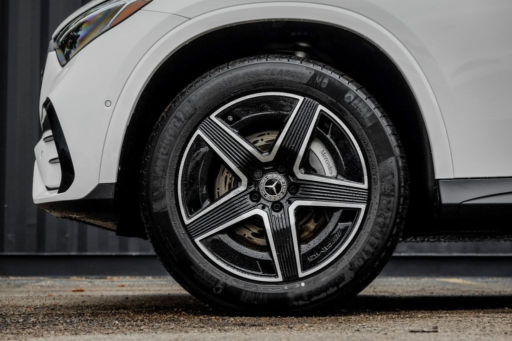 New 2026 Mercedes-Benz GLC 300 4MATIC SUV