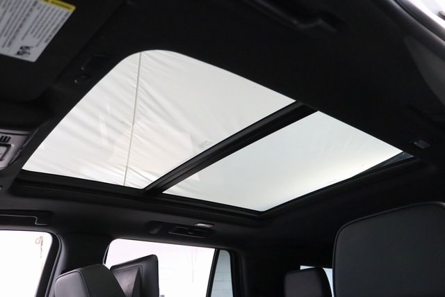2023 GMC YUKON - Image 8