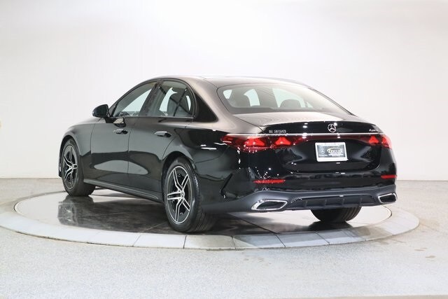 2025 Mercedes Benz E 350 4MATIC photo 2