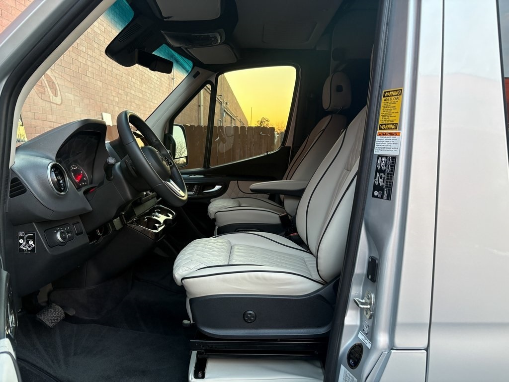 2024 MERCEDES-BENZ SPRINTER - Image 7