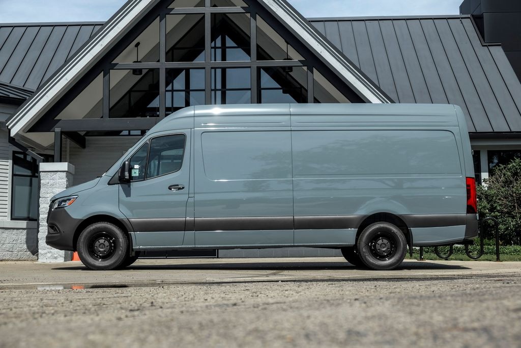 New 2026 Mercedes-Benz Sprinter 2500 High Roof 4-Cyl Diesel