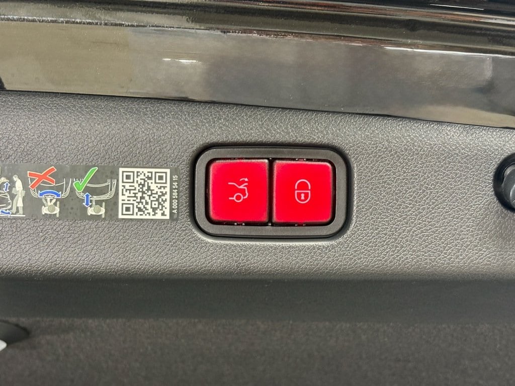 2025 MERCEDES-BENZ E-CLASS - Image 35