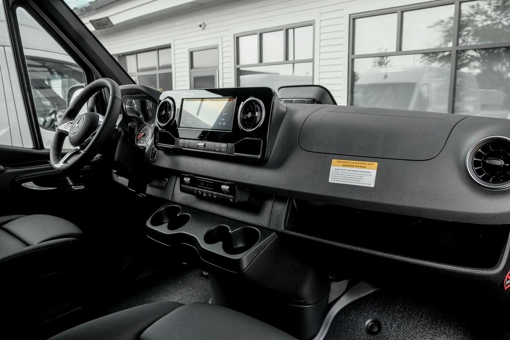 2025 MERCEDES-BENZ SPRINTER - Image 22