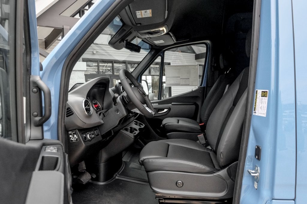 2025 MERCEDES-BENZ SPRINTER - Image 12