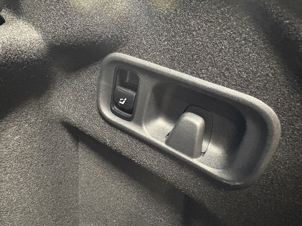 2023 MERCEDES-BENZ C-CLASS - Image 29