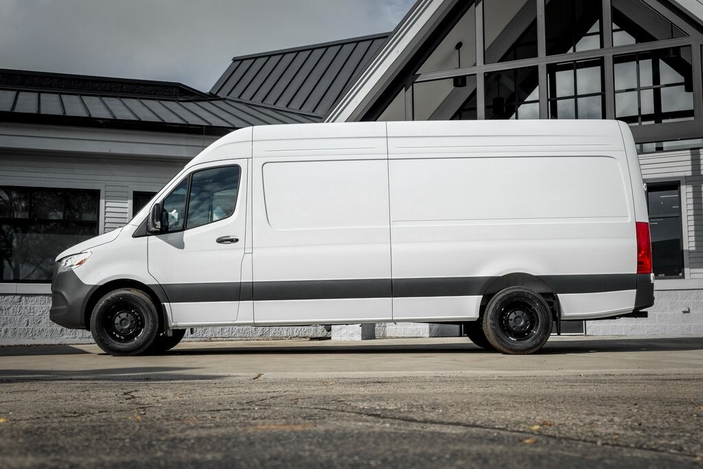 New 2025 Mercedes-Benz Sprinter 2500 High Roof 4-Cyl Diesel HO Van Cargo Van