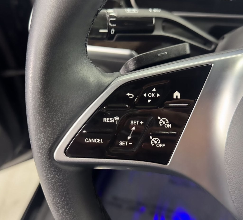 2025 MERCEDES-BENZ C-CLASS - Image 10