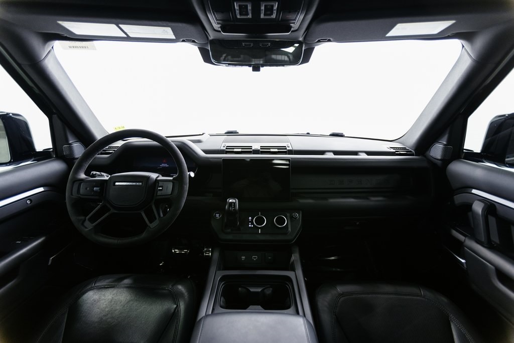 2023 LAND ROVER DEFENDER - Image 24