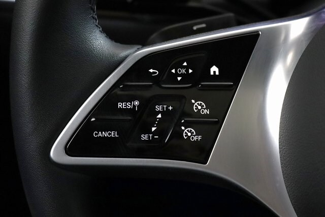 2025 Mercedes Benz GLC 300 4MATIC photo 4
