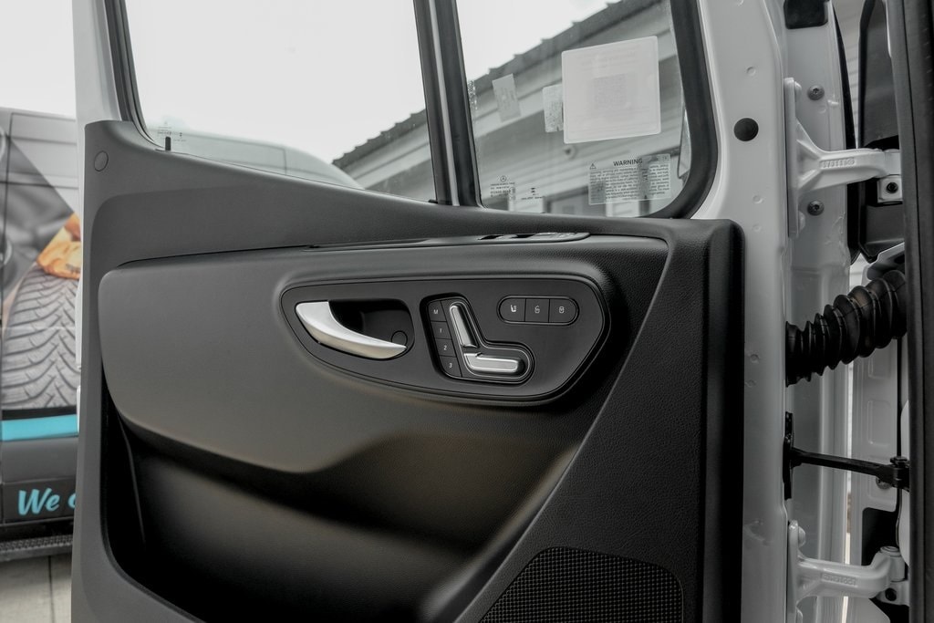 2025 MERCEDES-BENZ SPRINTER - Image 13