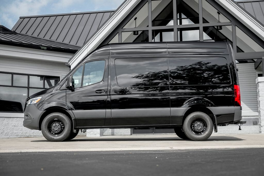New 2026 Mercedes-Benz Sprinter 2500 Standard Roof 4-Cyl Diesel