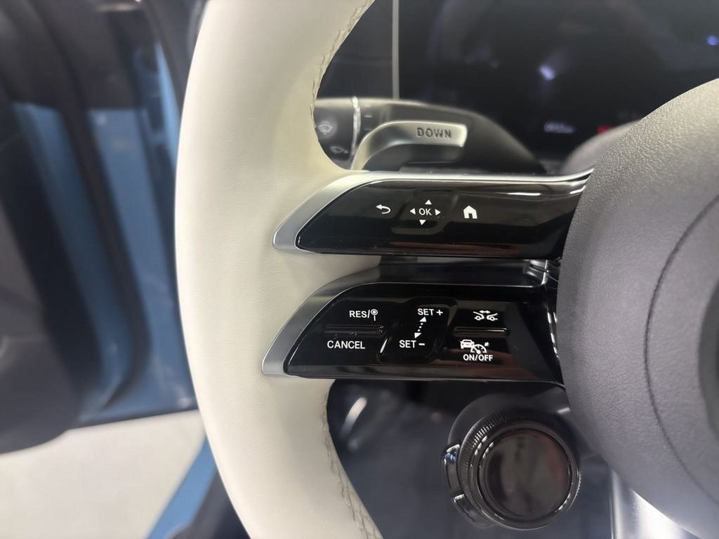 2024 MERCEDES-BENZ AMG GT - Image 12