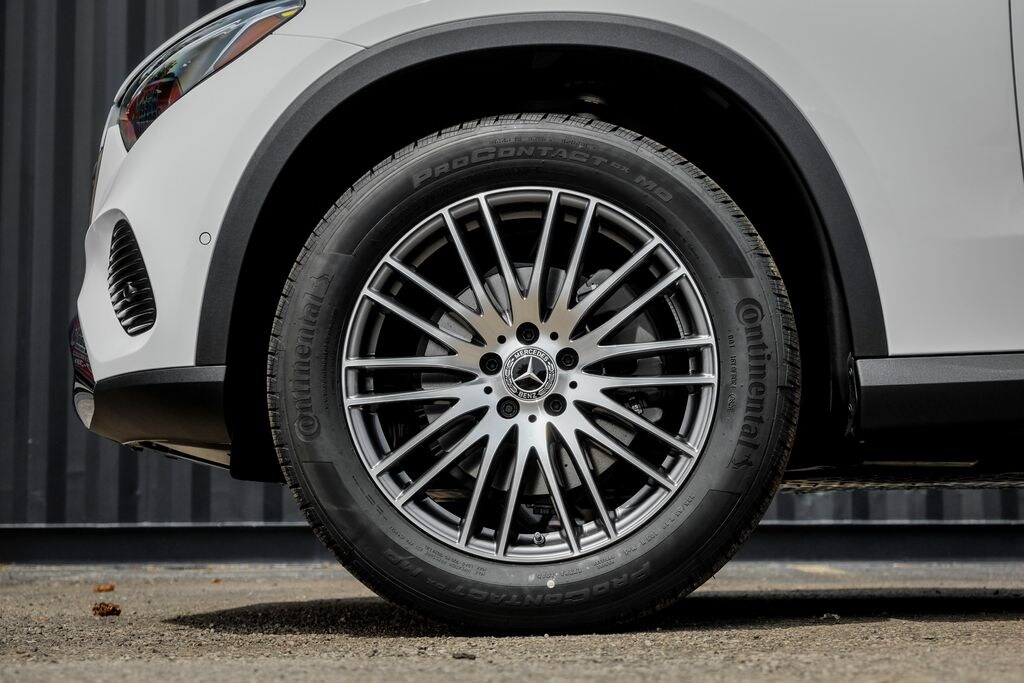 New 2026 Mercedes-Benz GLC 300 4MATIC SUV