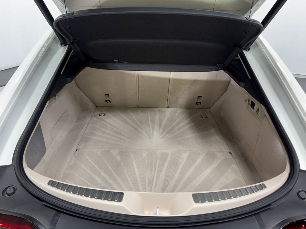 2022 MERCEDES-BENZ AMG GT - Image 31