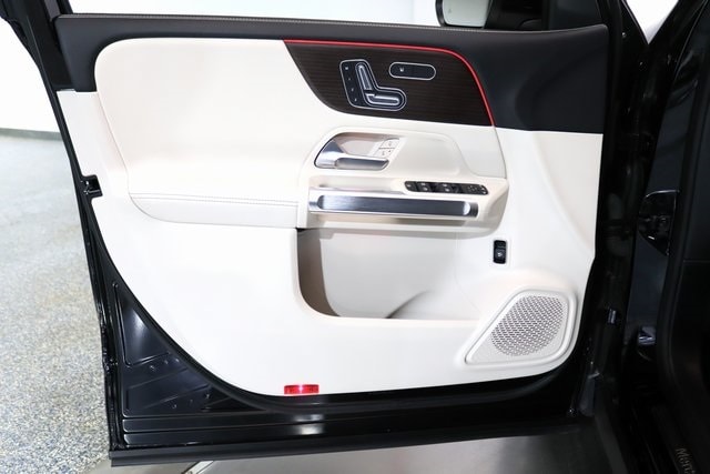 2025 MERCEDES-BENZ GLB-CLASS - Image 19