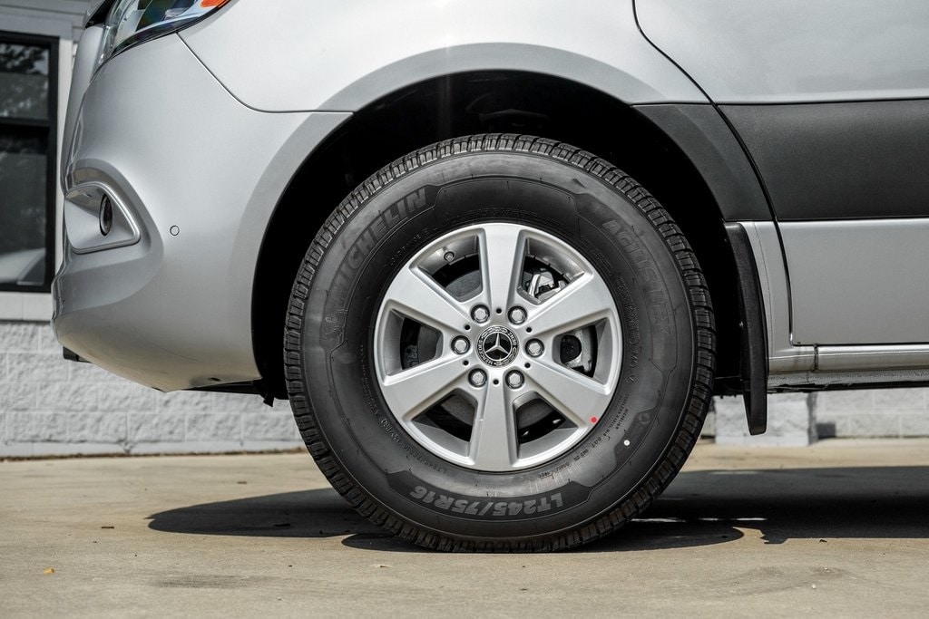 2025 MERCEDES-BENZ SPRINTER - Image 4